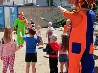 Праздник двора, посвященный Дню защиты детей в микрорайоне «Радужный»